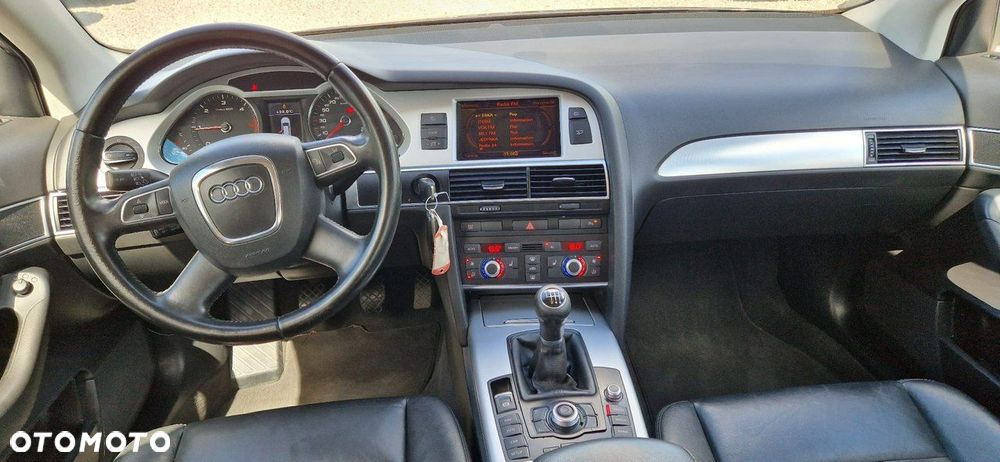 Audi A6 Avant - 25