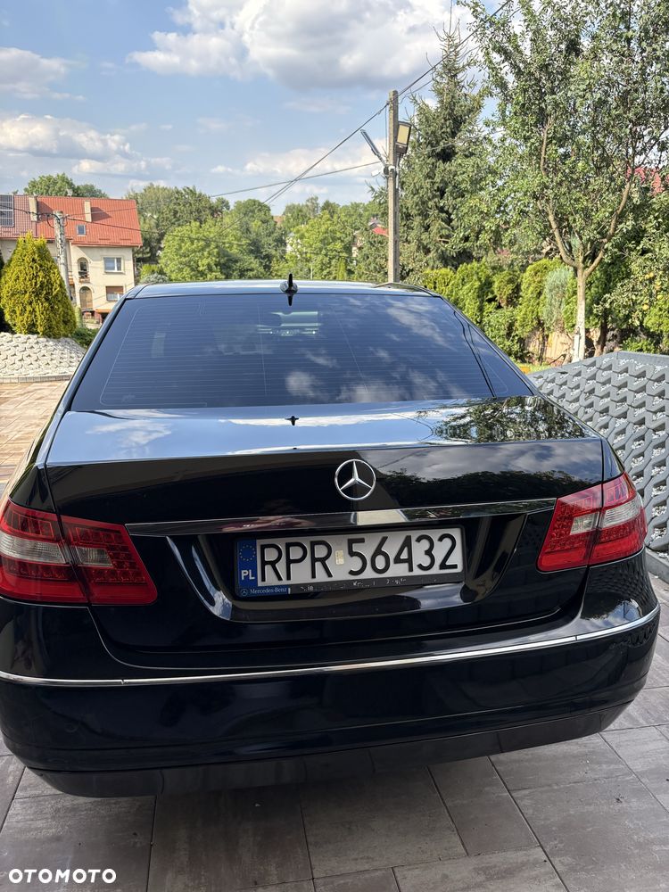 Mercedes-Benz W123 - 2