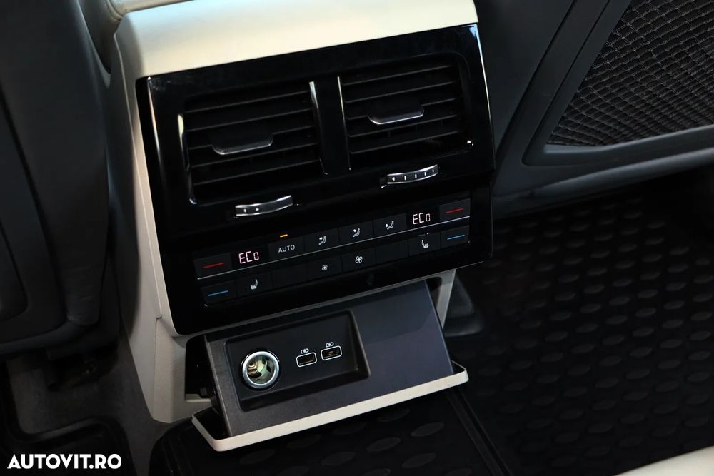 Volkswagen Touareg - 22