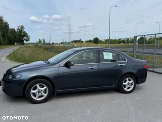 Honda Accord 2.0 Comfort - 2