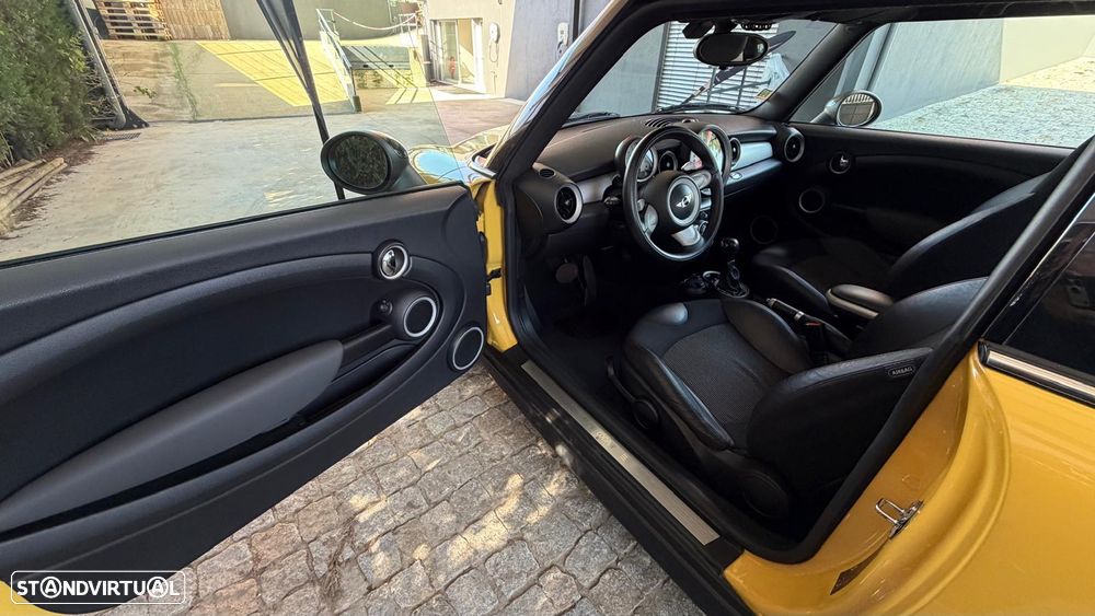 MINI 3 Portas Cooper D Auto - 8