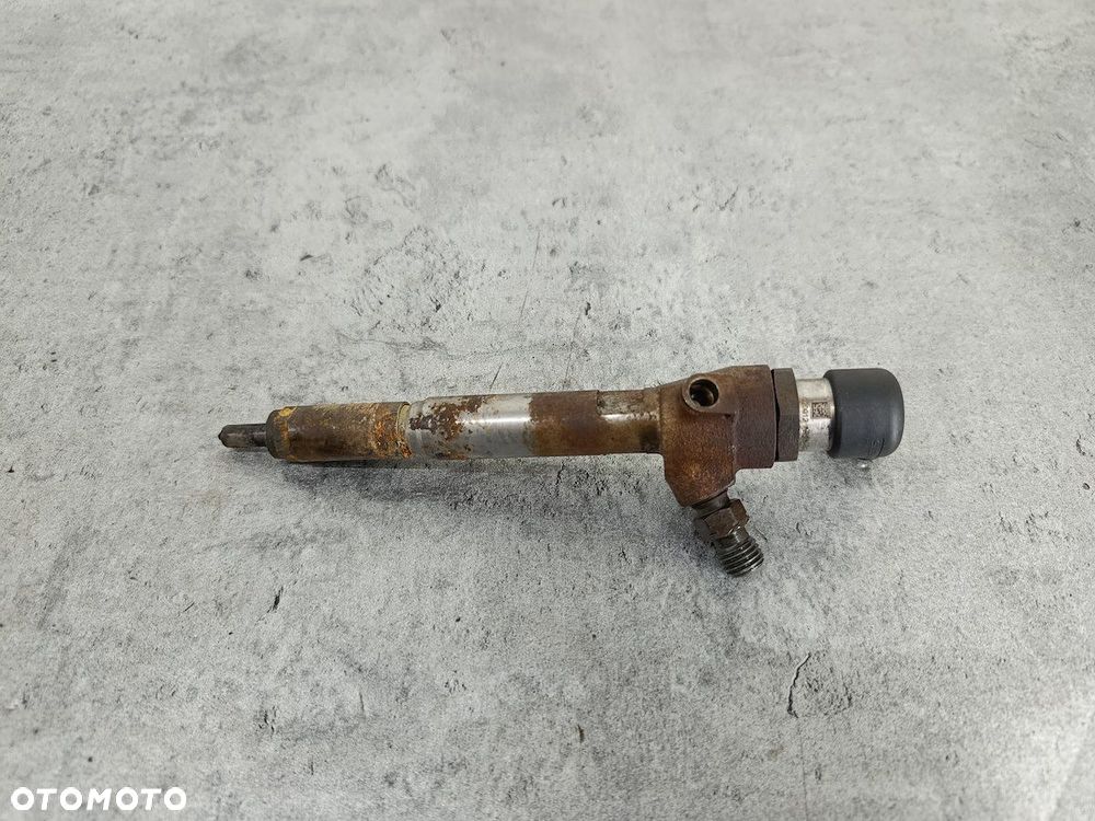 WTRYSKIWACZ RENAULT MEGANE II 8200294788  8200842205 SIEMENS 1.5 DCI - 3