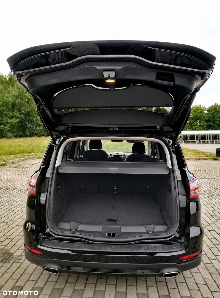 Ford S-Max - 10