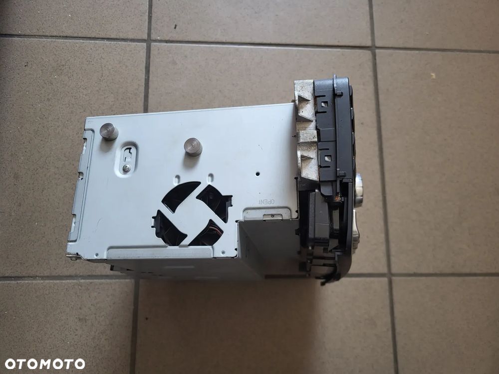 RADIO RADIOODTWARZACZ CD NAWIGACJA MERCEDES BENZ KLASA - E W212 A1729004111 - 4