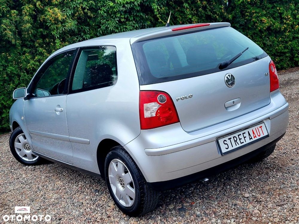 Volkswagen Polo - 2