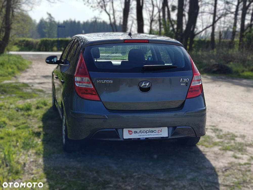 Hyundai i30 1.4 Classic + EU5 - 10