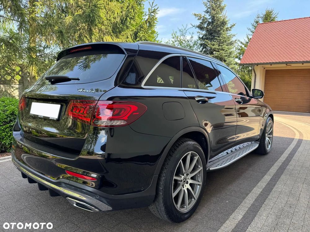 Mercedes-Benz GLC 300 d 4Matic 9G-TRONIC AMG Line - 4