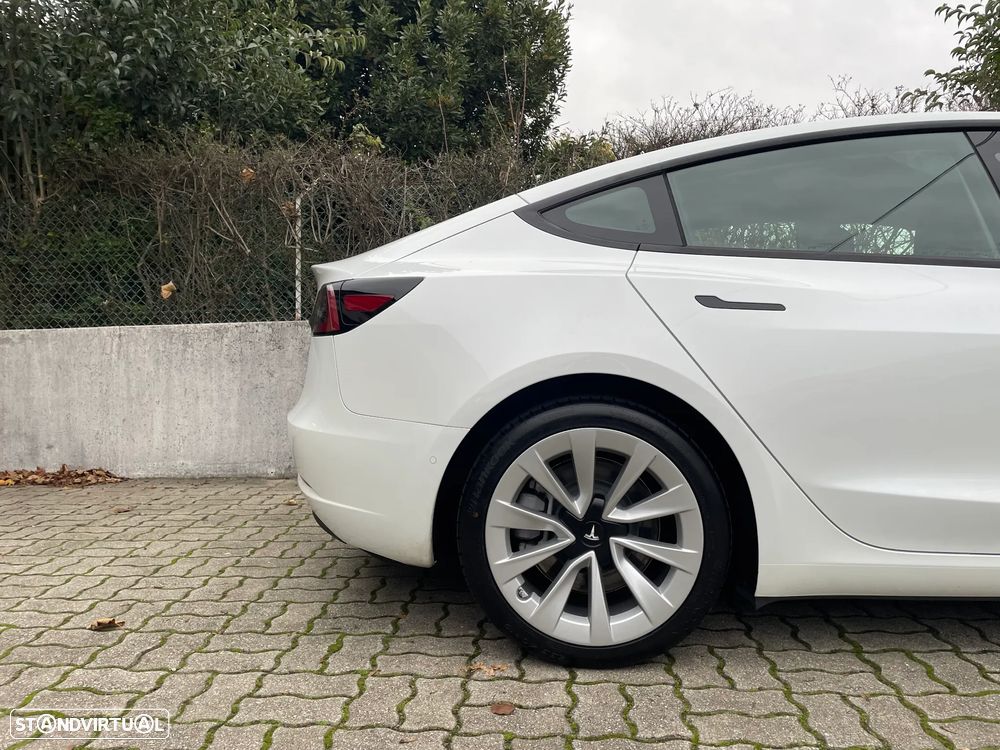 Tesla Model 3 RWD - 11