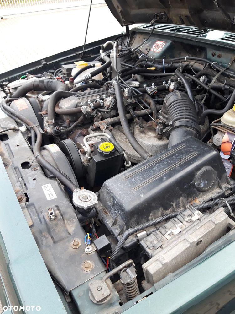 Jeep Cherokee 4.0 Limited - 13