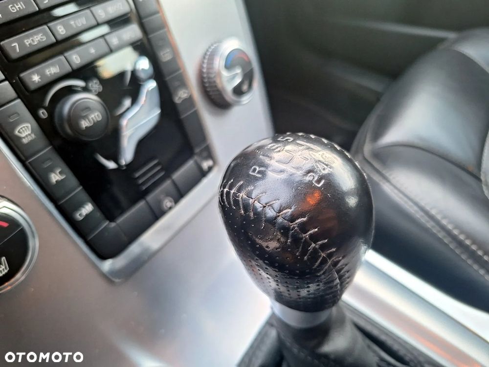 Volvo V70 T4 Momentum - 19