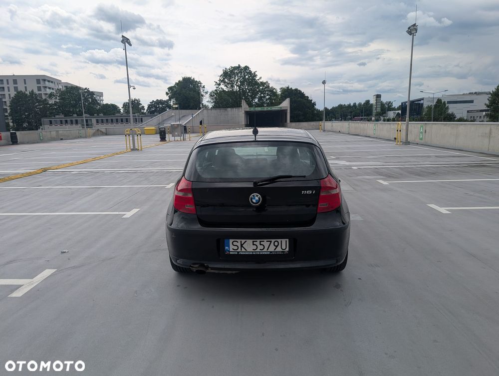 BMW Seria 1 116i - 6