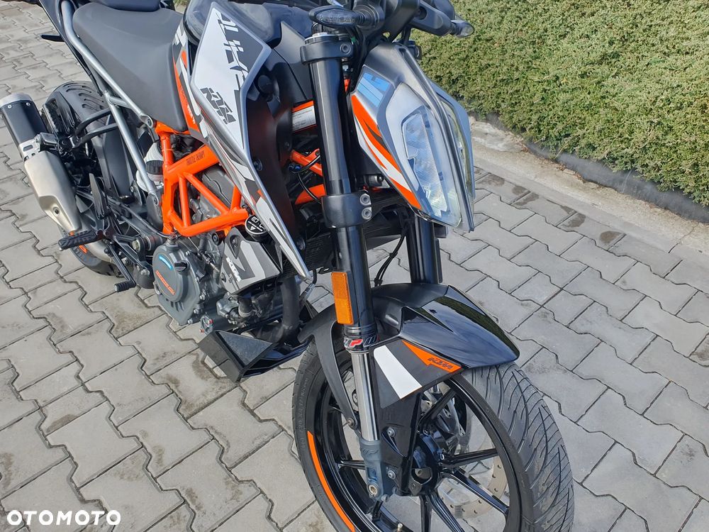 KTM Duke - 18