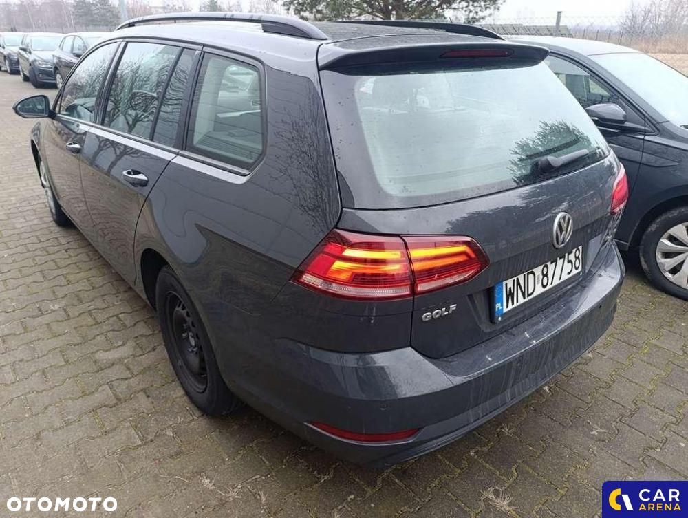 Volkswagen Golf - 5