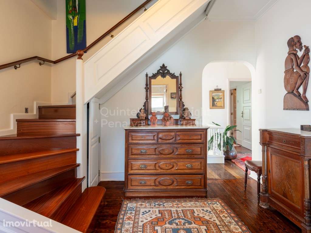 Moradia T4 para arrendamento junto à praia na Parede - Grande imagem: 3/31