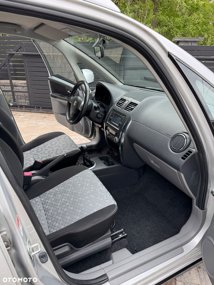 Suzuki SX4 1.6 VVT 4x4 Limited - 10