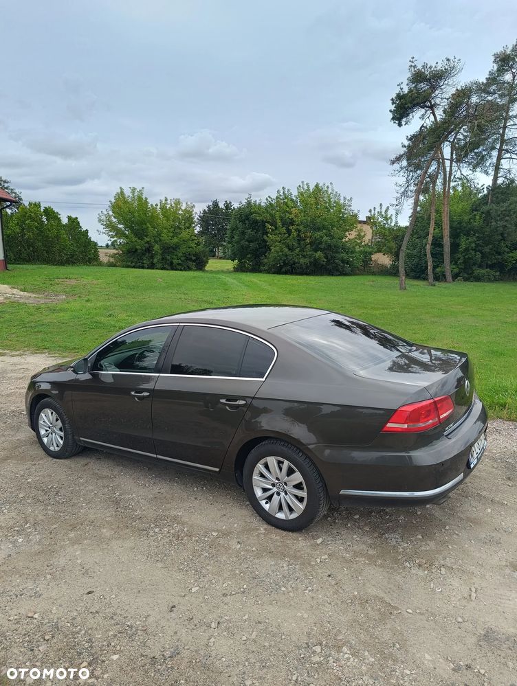 Volkswagen Passat 1.6 TDI Trendline - 9