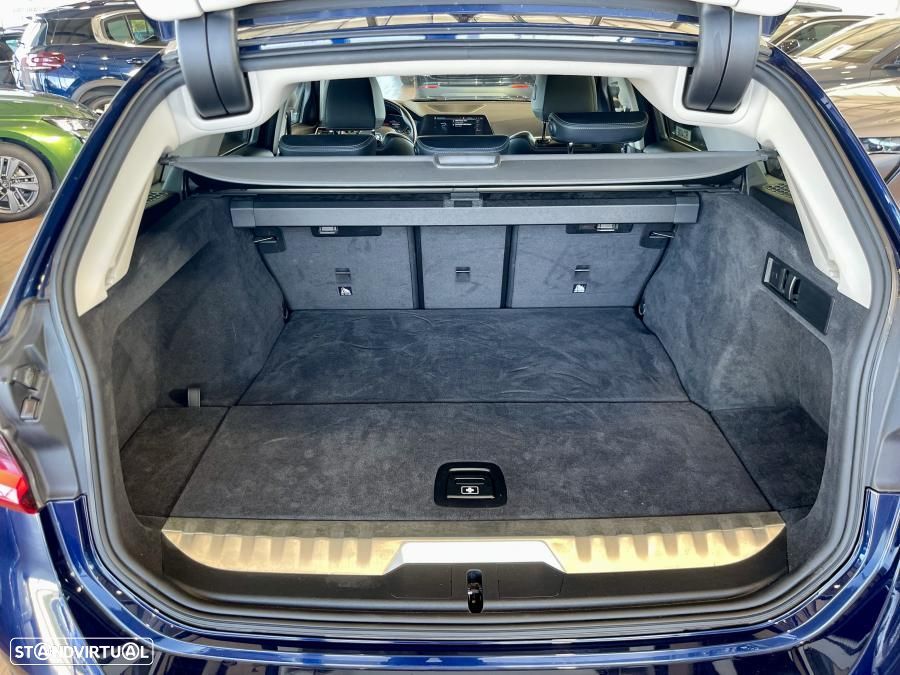 BMW 320 e Line Luxury Auto - 37