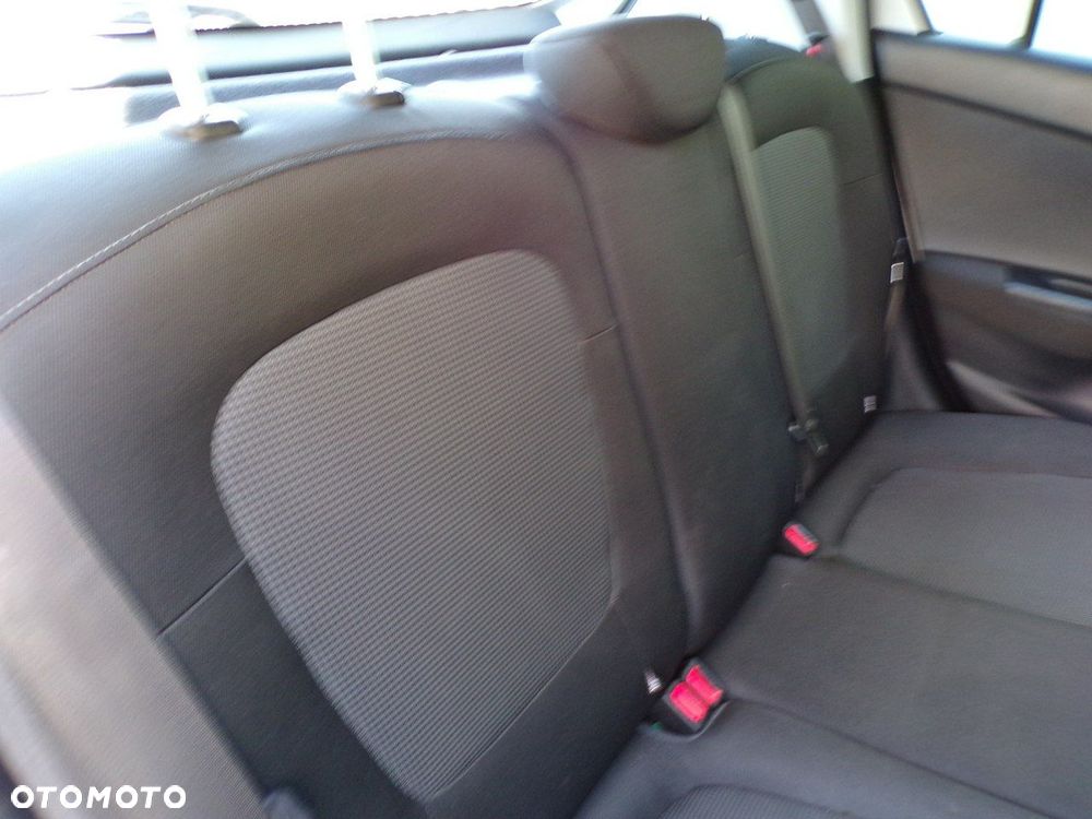 Hyundai i20 - 19