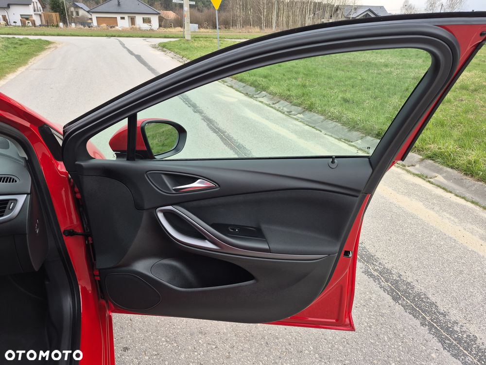 Opel Astra 1.4 T Elite S&S - 30