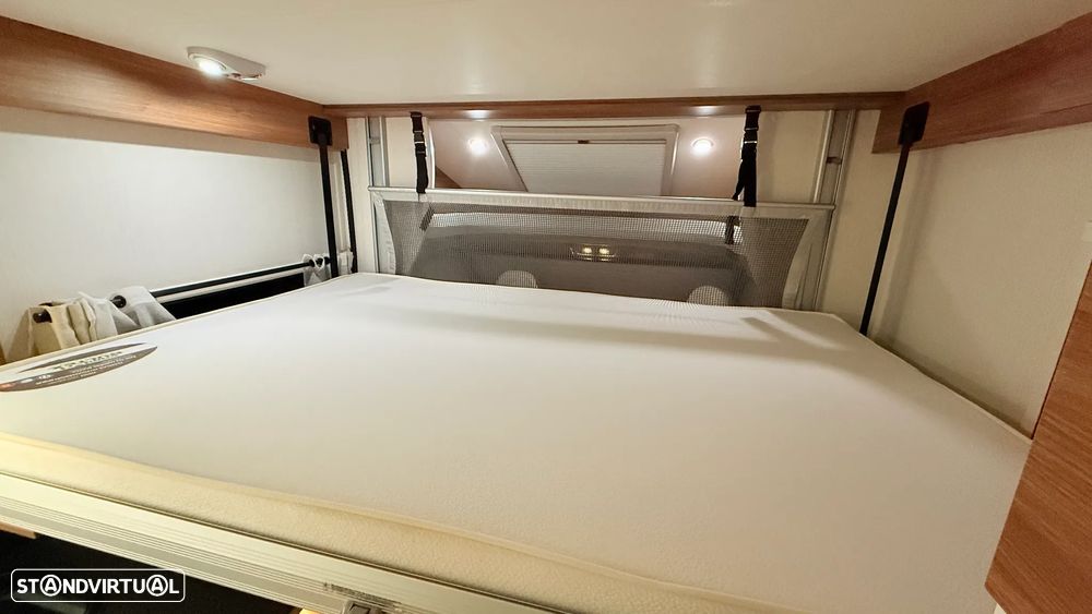 Pilote Expression P746 Automática, Cama Central - 20