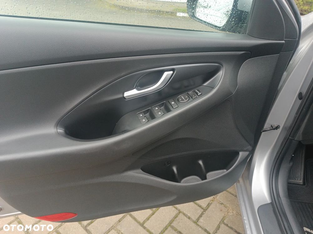 Hyundai i30 1.5 DPI Comfort - 10