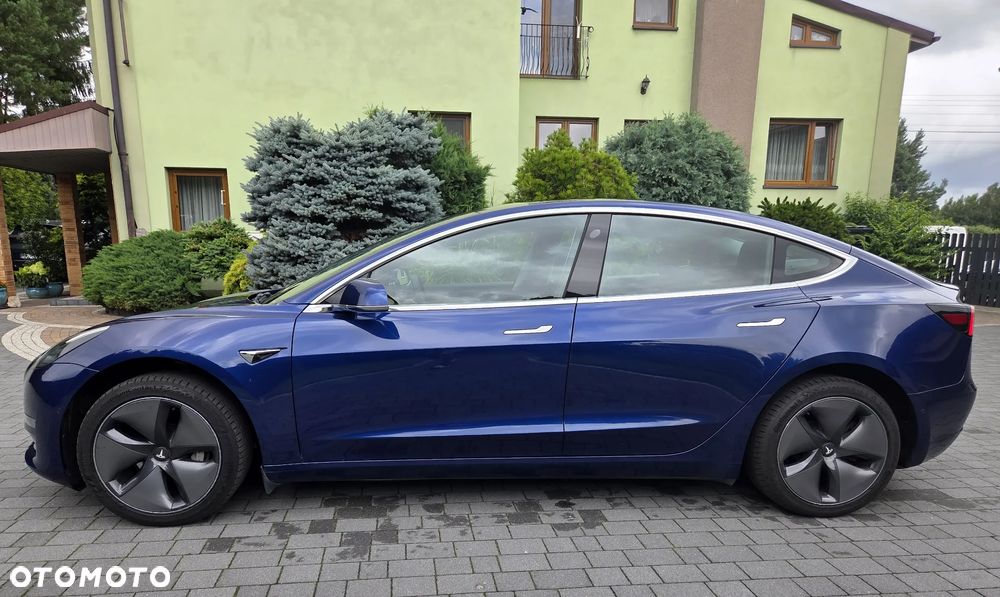 Tesla Model 3 Langstreckenbatterie Allradantrieb Dual Motor - 7