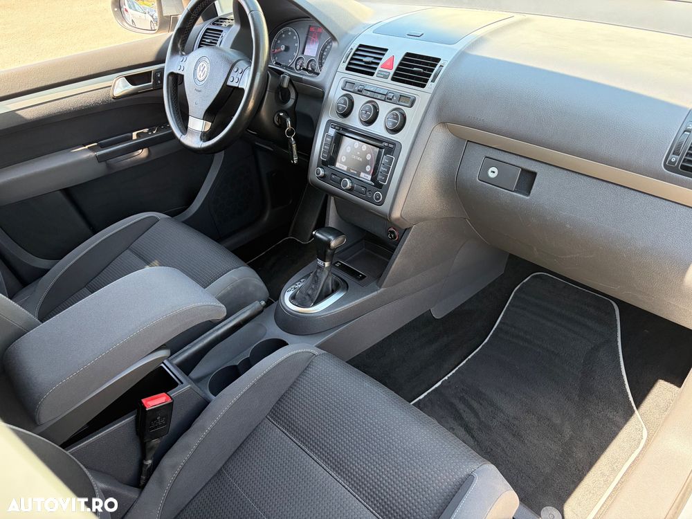 Volkswagen Touran 1.4 TSI DSG Comfortline - 7