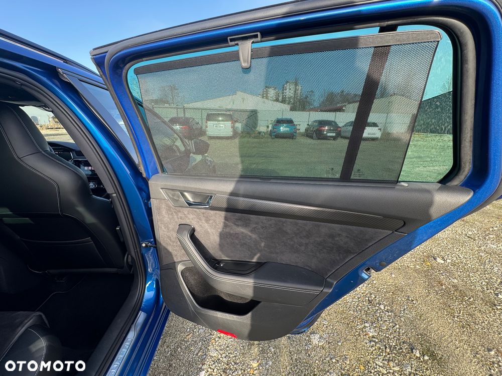 Skoda Superb 2.0 TDI DSG SportLine - 18