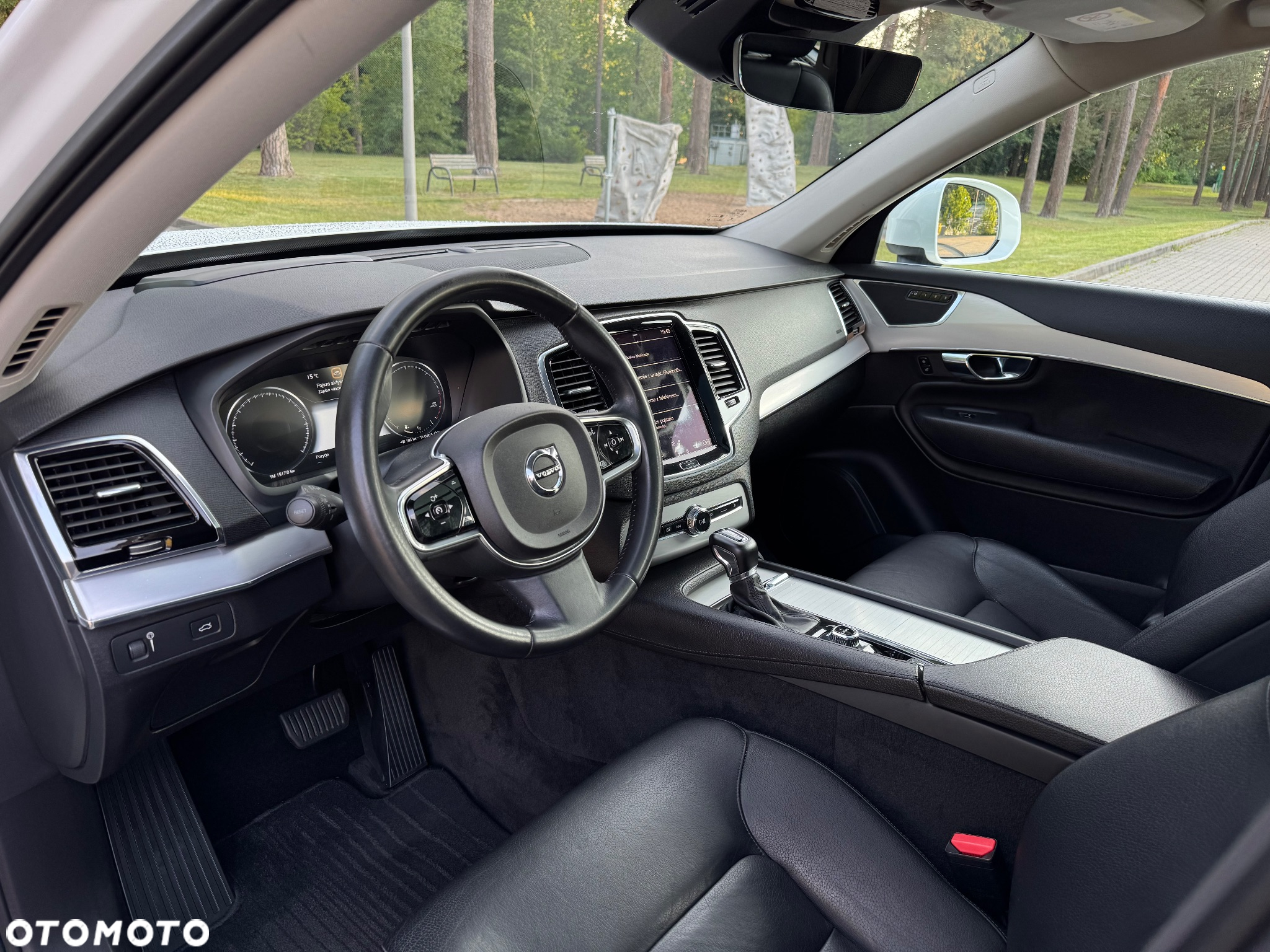 Volvo XC 90 D5 AWD Momentum - 11