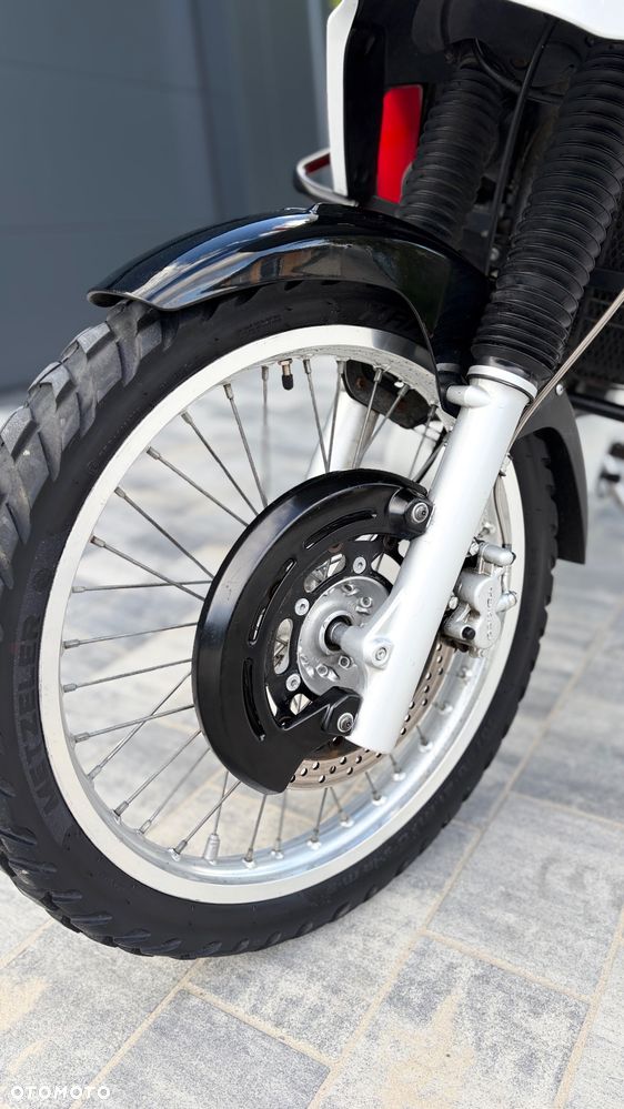 Suzuki DR - 17
