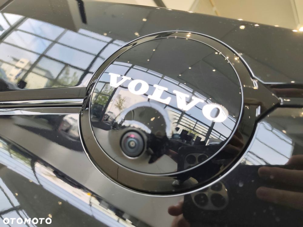 Volvo EX30 69kWh Single Motor Long Range Plus Black Edition - 18