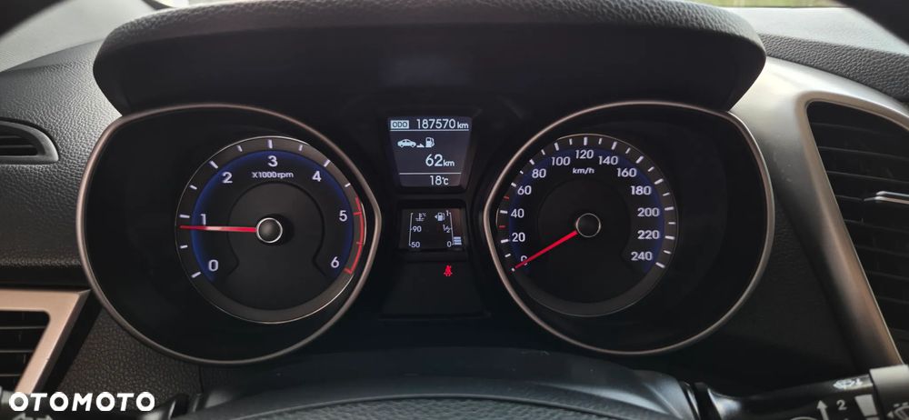 Hyundai i30 1.6 CRDi Premium - 24