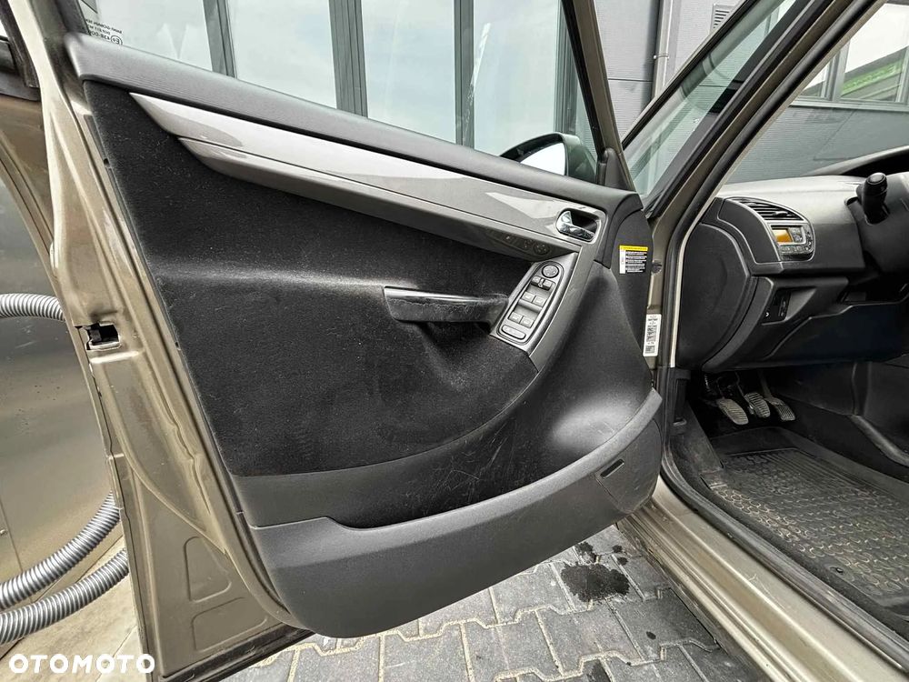 Citroën C4 Picasso 1.6 HDi X - 14