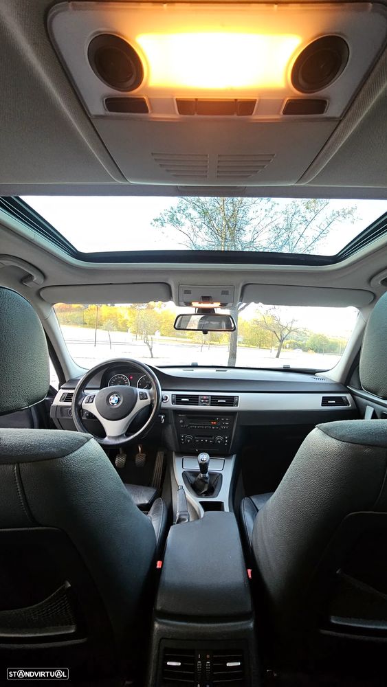 BMW 320 d Exclusive - 18