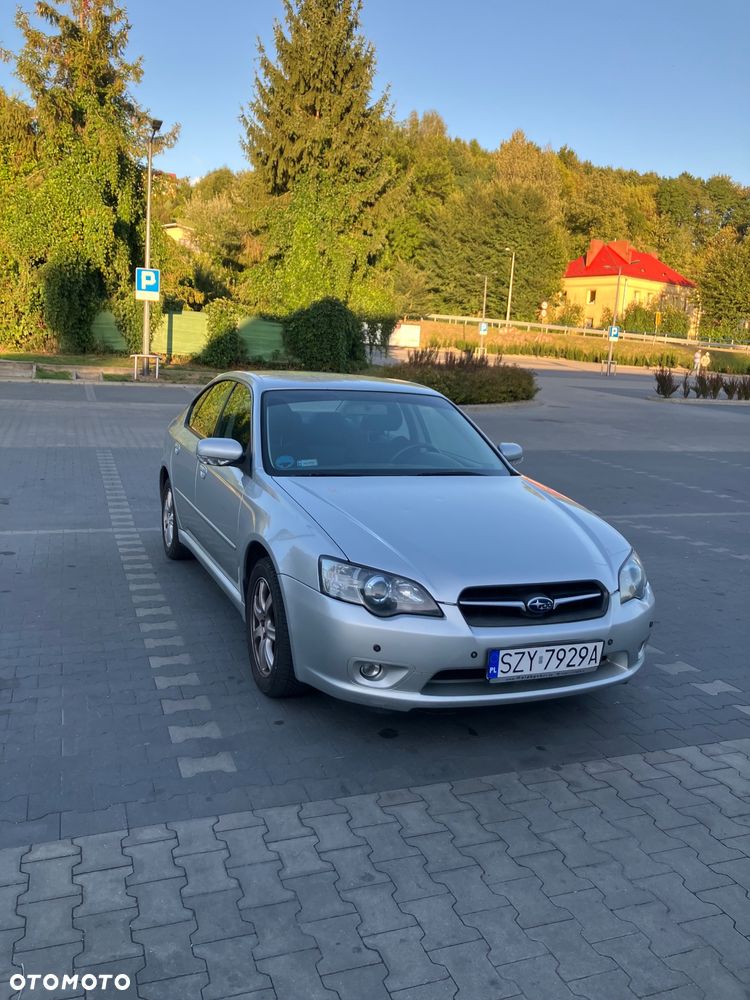 Subaru Legacy 2.0i MT - 1