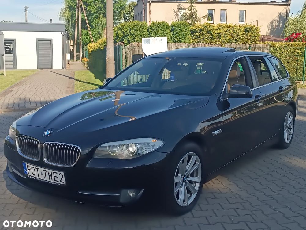BMW Seria 5 520d Luxury Line - 12