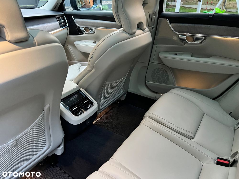 Volvo V90 Cross Country B6 B AWD Ultimate - 12