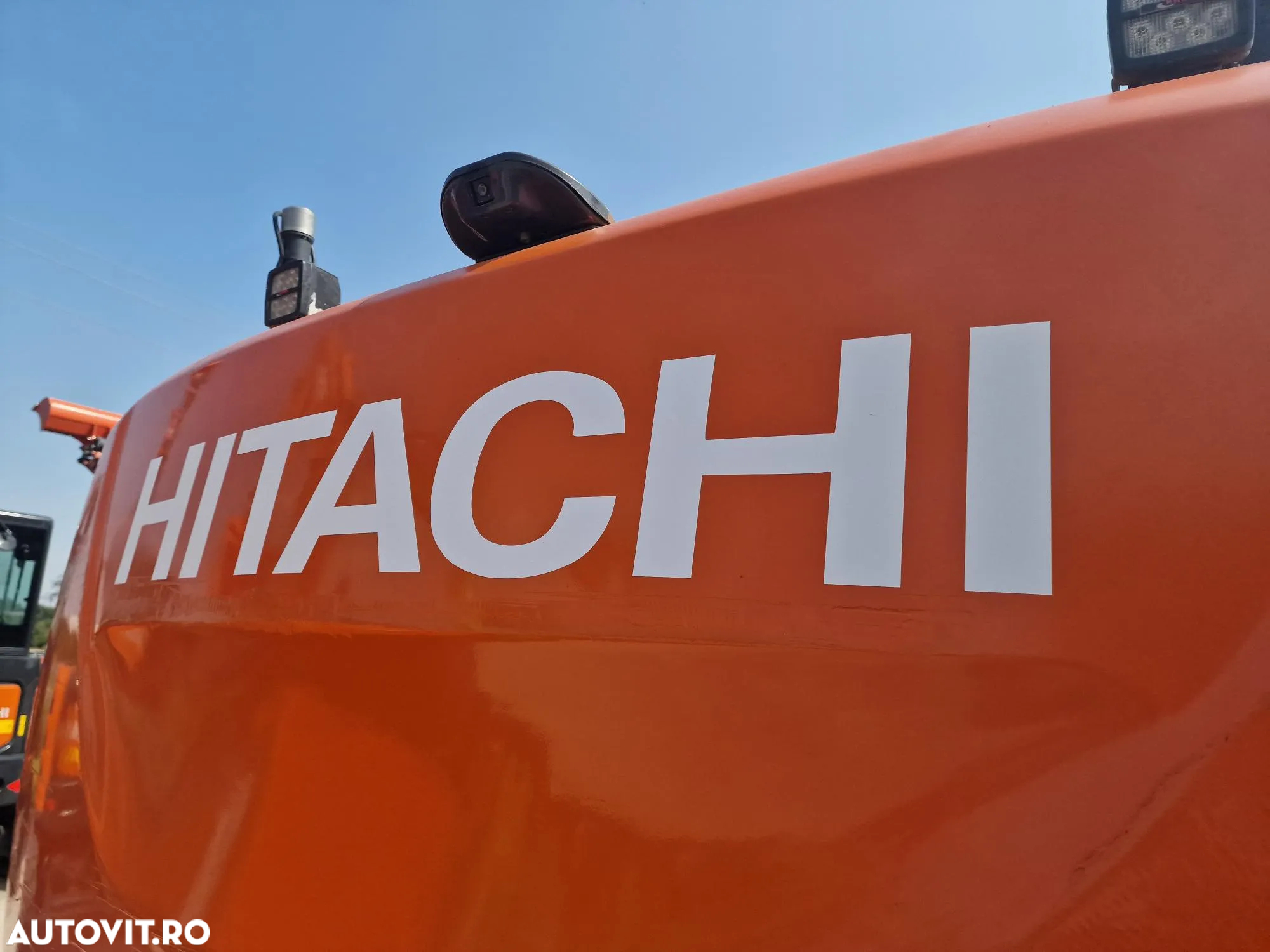 Hitachi ZX250LCN-6, 27,1t, 10.139h, cupa NOUA 1,55mc-76.900 EUR+Tva, gresare automata, Instalatia hdr de picon, inst hidr rotire atasament, lant 80%, camera spate si lateral, pregatire 3D, SUPER INTRETINUT-posibilitate leasing-PROMOTIE 76900 EUR+Tva - 30