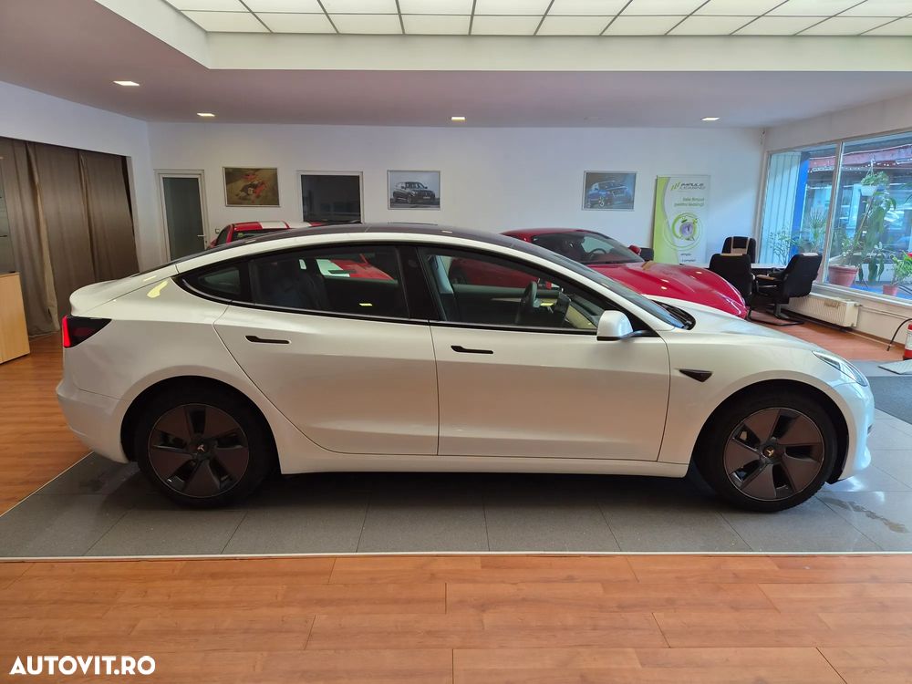 Tesla Model 3 RWD - 5