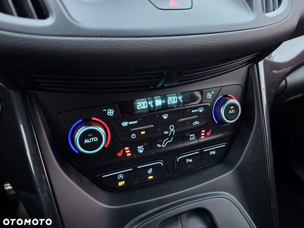 Ford Kuga 1.5 EcoBoost 4x4 ST-Line - 38