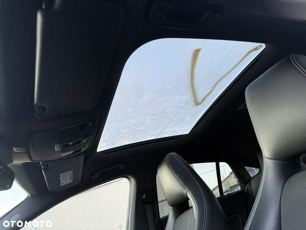 Mercedes-Benz CLA - 13