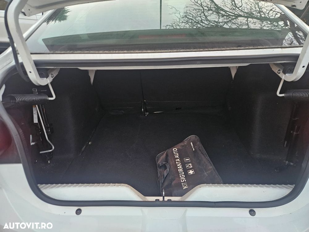 Dacia Logan TCe 90 MT6 Comfort - 7