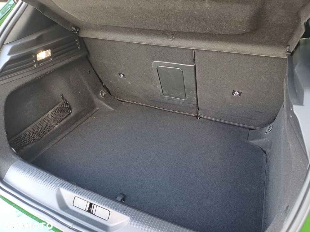 Peugeot 308 1.2 PureTech Allure Pack S&S EAT8 - 22