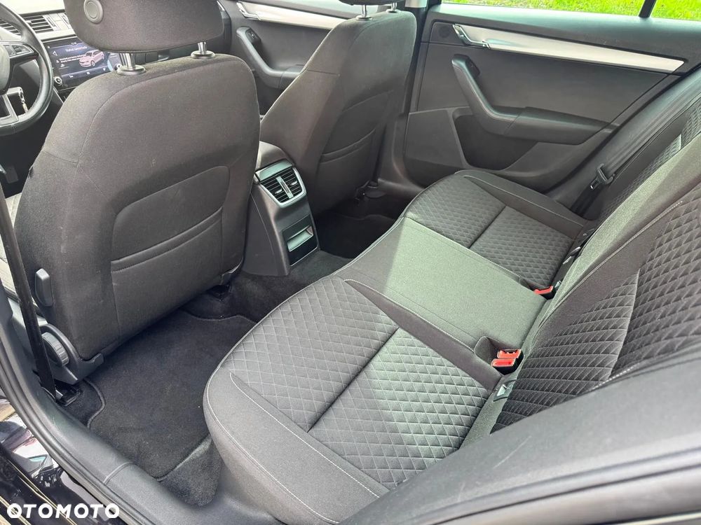 Skoda Octavia 2.0 TDI Clever - 29