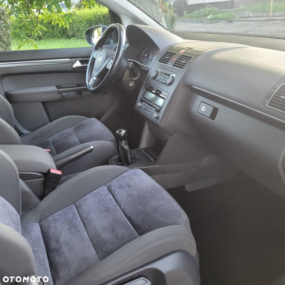 Volkswagen Touran 2.0 TDI DPF Comfortline - 18