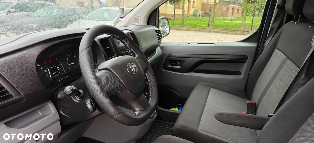 Toyota ProAce Kombi D-4D Medium 2,6t - 12