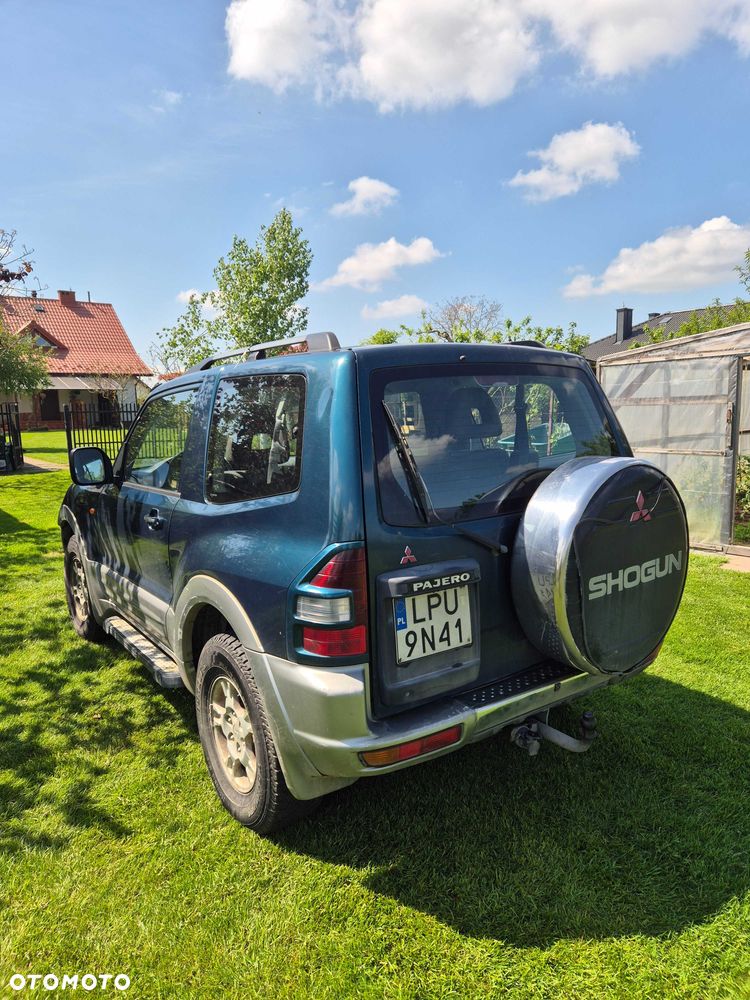 Mitsubishi Pajero - 4