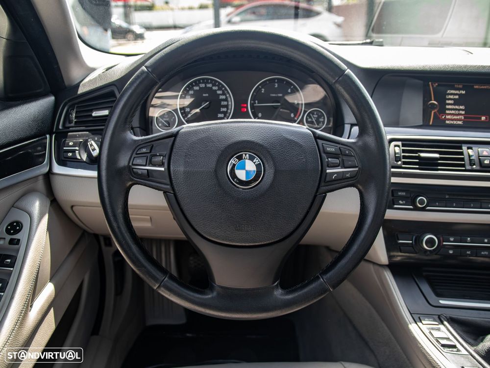 BMW 520 d Line Luxury - 19
