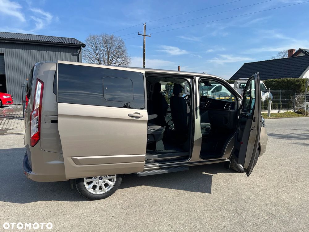 Ford Tourneo Custom 2.0 EcoBlue L1 Titanium SelectShift - 12