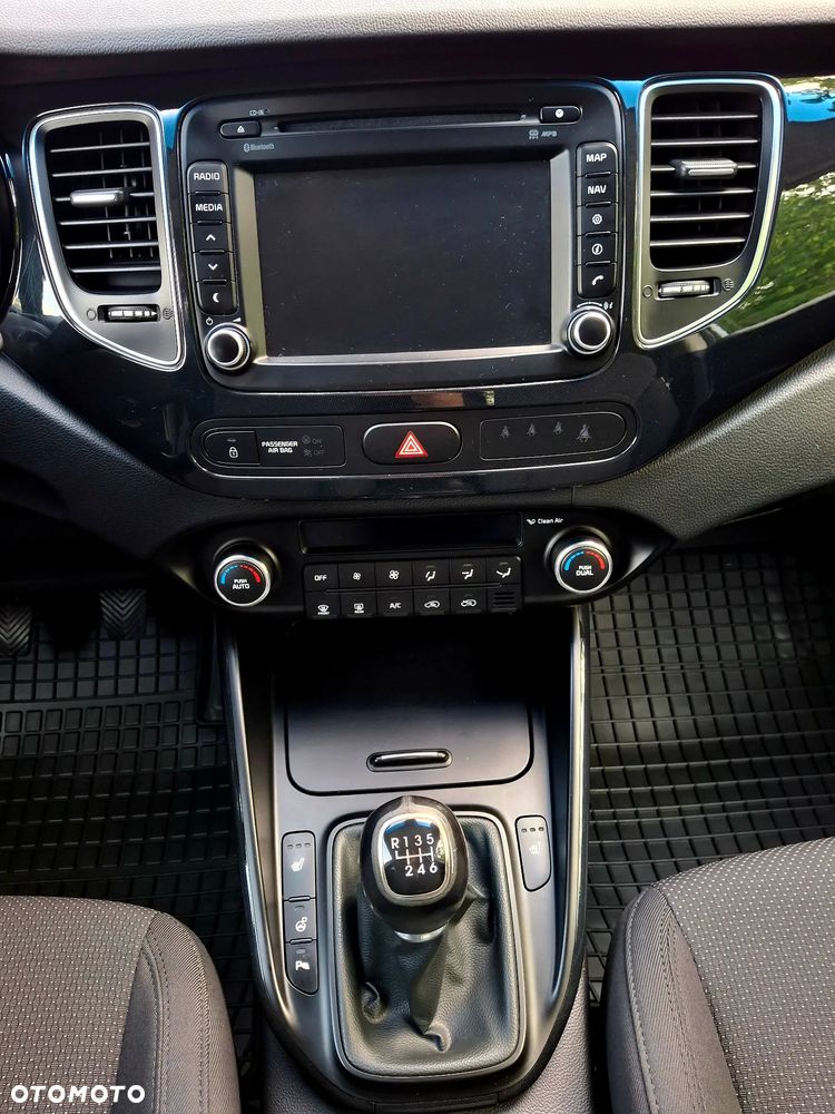 Kia Carens 1.6 GDI Fifa World Cup Edition - 28